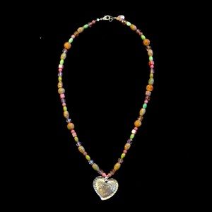 Women’s handmade necklace